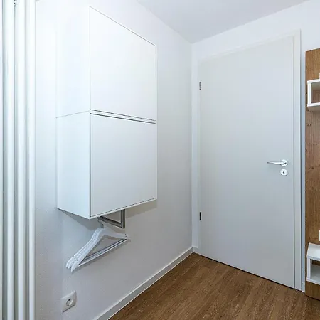 Deichhaeuser Anna Kueste Deichhaeuser Anna Kueste 8-30