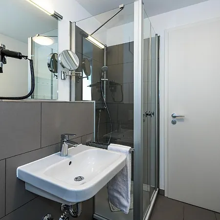 Deichhaeuser Anna Kueste Deichhaeuser Anna Kueste 8-30 Apartment